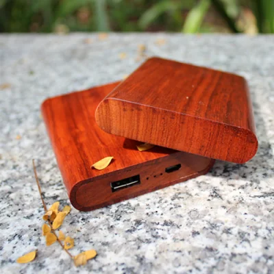 Il nuovissimo caricabatterie portatile, design alla moda in legno di bambù, power bank in legno super sottile da 4000 mAh